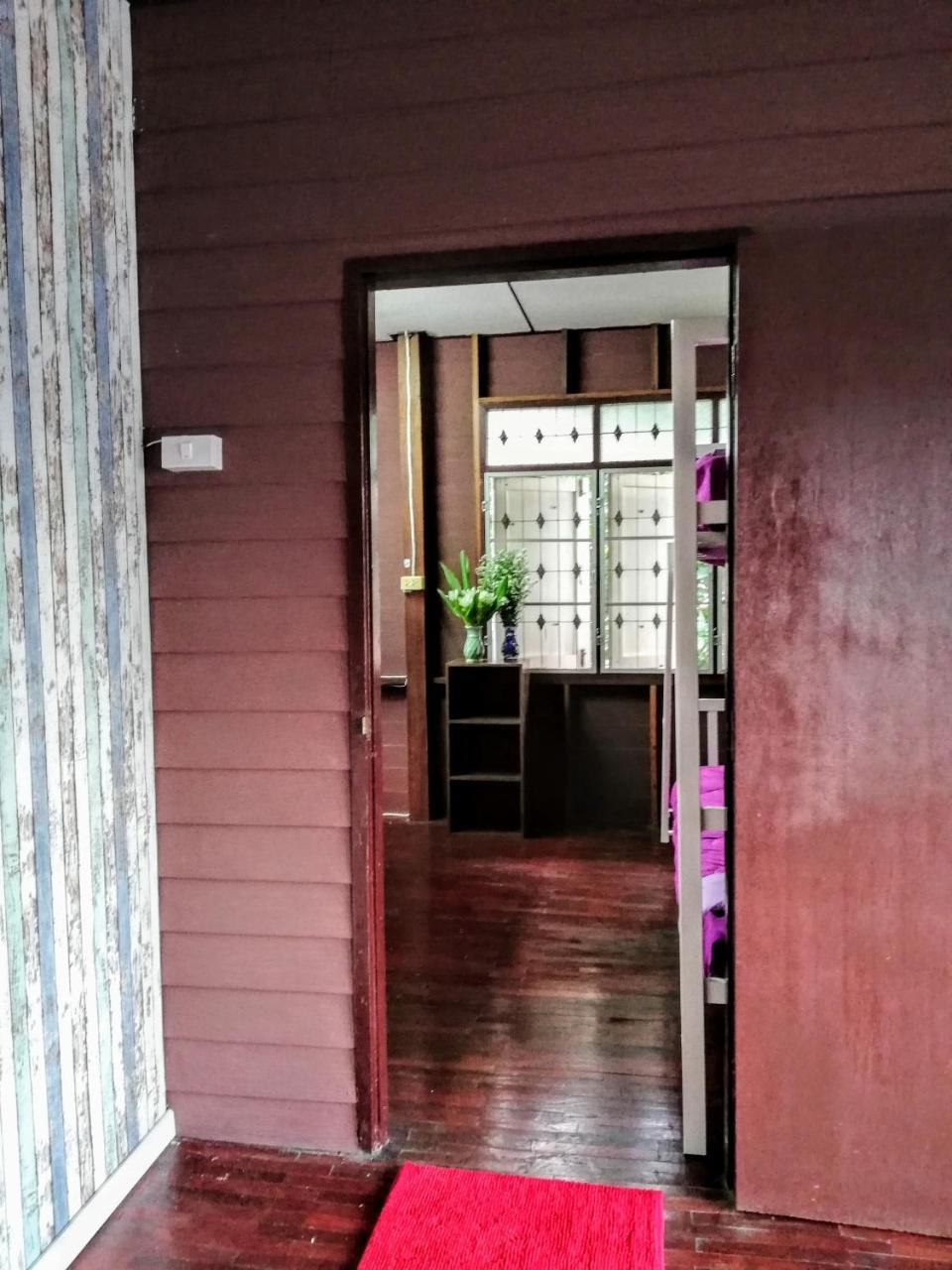 Champion Hostel 2 (Adults Only) Chiang Mai Esterno foto